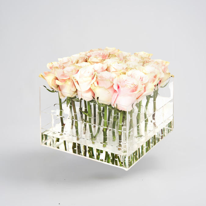 Soft Pink Boxed Roses
